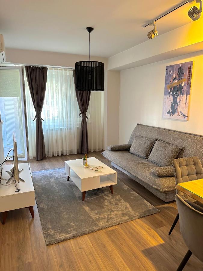 Skopje Apartments Near Central Bus Station Jk Apartments Dış mekan fotoğraf